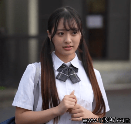 花守夏步(Hanamori Kaho,花守夏歩)
